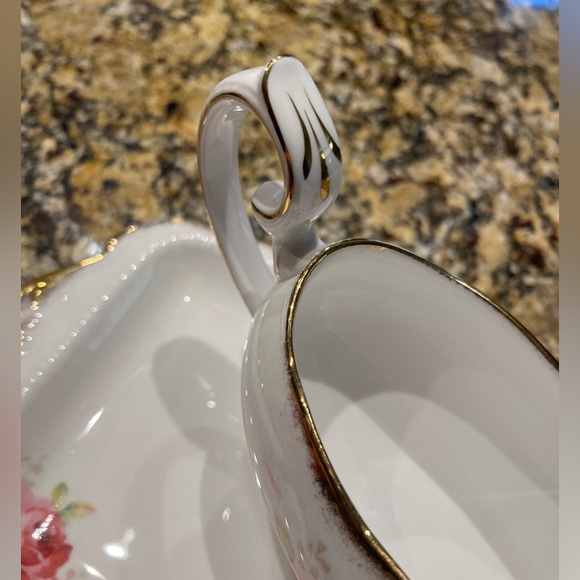 Royal Albert Bone China Set - Picture 5 of 9